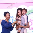 "น้องมะลิ-แม่โบว์" และ "น้องแม็กเวลล์-แม่ซาร่า" ร่วมงาน baby kids fair