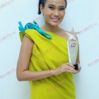 เหล่าดาราตบเท้ารับรางวัลใน งานมอบรางวัล tv3 fanclub 2015