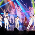 ระดับท็อป "2PM" ทรงพลังทั้งเต้นและเอ็นเตอร์เทน จัดหนัก! ทั้งฉากแสงสีเสียง