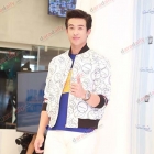 "เจมส์ มาร์" ออกงานในชุดสุดเท่ 