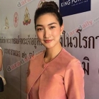 เหล่าดาราชั้นนำกับแฟชั่นย้อนยุคสุดเก๋