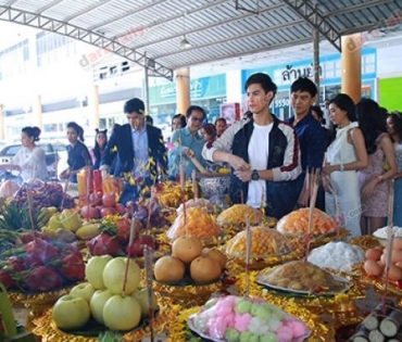 "เติ้ล ตะวัน" นำทีมนักแสดงและทีมงานละคร 2 เรื่อง "สารวัตรแม่ลูกอ่อน" และ "ว่าความตามรัก"