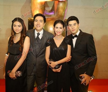 เหล่าดารา-คนดัง ร่วมเดินพรมแดงงาน "DaradailyTheGreatAwards6"