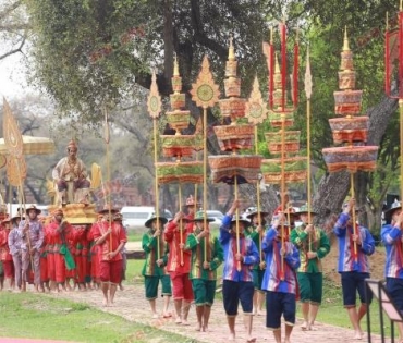 ยิ่งใหญ่อลังการ “หม่อมน้อย” นำทีมนักแสดง “ศรีอโยธยา” บวงสรวง "บูรพกษัตราธิราชเจ้า"