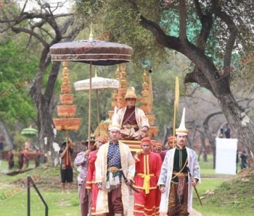 ยิ่งใหญ่อลังการ “หม่อมน้อย” นำทีมนักแสดง “ศรีอโยธยา” บวงสรวง "บูรพกษัตราธิราชเจ้า"