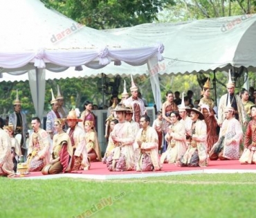 ยิ่งใหญ่อลังการ “หม่อมน้อย” นำทีมนักแสดง “ศรีอโยธยา” บวงสรวง "บูรพกษัตราธิราชเจ้า"