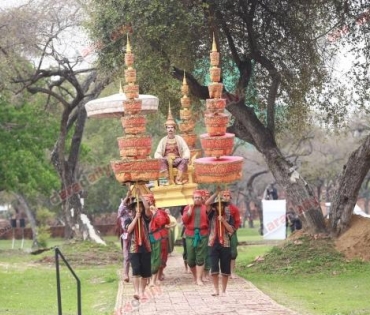 ยิ่งใหญ่อลังการ “หม่อมน้อย” นำทีมนักแสดง “ศรีอโยธยา” บวงสรวง "บูรพกษัตราธิราชเจ้า"