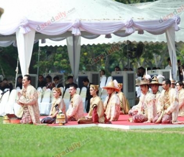 ยิ่งใหญ่อลังการ “หม่อมน้อย” นำทีมนักแสดง “ศรีอโยธยา” บวงสรวง "บูรพกษัตราธิราชเจ้า"