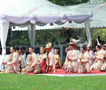 ยิ่งใหญ่อลังการ “หม่อมน้อย” นำทีมนักแสดง “ศรีอโยธยา” บวงสรวง "บูรพกษัตราธิราชเจ้า"