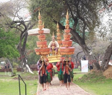 ยิ่งใหญ่อลังการ “หม่อมน้อย” นำทีมนักแสดง “ศรีอโยธยา” บวงสรวง "บูรพกษัตราธิราชเจ้า"