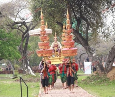 ยิ่งใหญ่อลังการ “หม่อมน้อย” นำทีมนักแสดง “ศรีอโยธยา” บวงสรวง "บูรพกษัตราธิราชเจ้า"