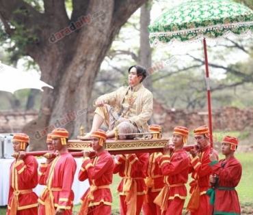 ยิ่งใหญ่อลังการ “หม่อมน้อย” นำทีมนักแสดง “ศรีอโยธยา” บวงสรวง "บูรพกษัตราธิราชเจ้า"