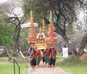 ยิ่งใหญ่อลังการ “หม่อมน้อย” นำทีมนักแสดง “ศรีอโยธยา” บวงสรวง "บูรพกษัตราธิราชเจ้า"