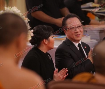 พิธีพระราชทานเพลิงศพ "แม่เล็ก" แม่นักแสดงสาว "ตั๊ก บงกช"  