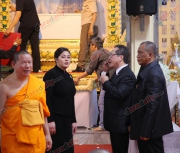 พิธีพระราชทานเพลิงศพ "แม่เล็ก" แม่นักแสดงสาว "ตั๊ก บงกช"  