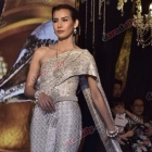 ศรีริต้า, คาริสา, เมญ่า นำทีมร่วมงานเดินแบบแฟชั่นชุดแต่งงาน