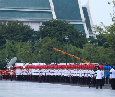 ขบวนพระบรมราชอิสริยยศ พระราชพิธีถวายพระเพลิงพระบรมศพ พระบาทสมเด็จพระปรมินทรมหาภูมิพลอดุลยเดช บรมนาถบพิตร