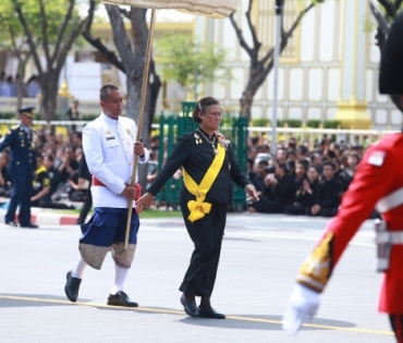 ขบวนพระบรมราชอิสริยยศ พระราชพิธีถวายพระเพลิงพระบรมศพ พระบาทสมเด็จพระปรมินทรมหาภูมิพลอดุลยเดช บรมนาถบพิตร