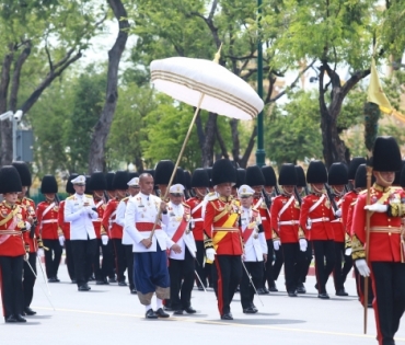 ขบวนพระบรมราชอิสริยยศ พระราชพิธีถวายพระเพลิงพระบรมศพ พระบาทสมเด็จพระปรมินทรมหาภูมิพลอดุลยเดช บรมนาถบพิตร