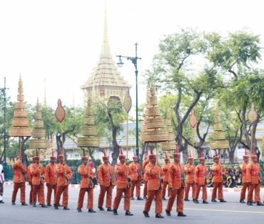 ขบวนพระบรมราชอิสริยยศ พระราชพิธีถวายพระเพลิงพระบรมศพ พระบาทสมเด็จพระปรมินทรมหาภูมิพลอดุลยเดช บรมนาถบพิตร