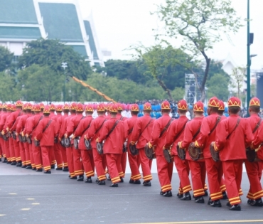 ขบวนพระบรมราชอิสริยยศ พระราชพิธีถวายพระเพลิงพระบรมศพ พระบาทสมเด็จพระปรมินทรมหาภูมิพลอดุลยเดช บรมนาถบพิตร