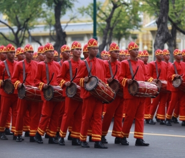 ขบวนพระบรมราชอิสริยยศ พระราชพิธีถวายพระเพลิงพระบรมศพ พระบาทสมเด็จพระปรมินทรมหาภูมิพลอดุลยเดช บรมนาถบพิตร