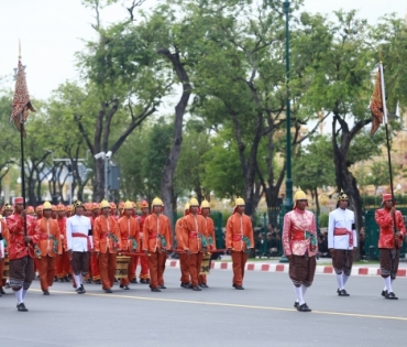 ขบวนพระบรมราชอิสริยยศ พระราชพิธีถวายพระเพลิงพระบรมศพ พระบาทสมเด็จพระปรมินทรมหาภูมิพลอดุลยเดช บรมนาถบพิตร