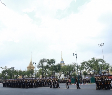 ขบวนพระบรมราชอิสริยยศ พระราชพิธีถวายพระเพลิงพระบรมศพ พระบาทสมเด็จพระปรมินทรมหาภูมิพลอดุลยเดช บรมนาถบพิตร