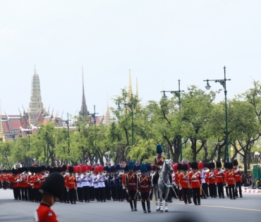 ขบวนพระบรมราชอิสริยยศ พระราชพิธีถวายพระเพลิงพระบรมศพ พระบาทสมเด็จพระปรมินทรมหาภูมิพลอดุลยเดช บรมนาถบพิตร