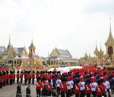 ขบวนพระบรมราชอิสริยยศ พระราชพิธีถวายพระเพลิงพระบรมศพ พระบาทสมเด็จพระปรมินทรมหาภูมิพลอดุลยเดช บรมนาถบพิตร