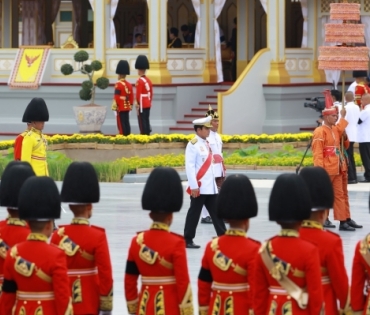 ขบวนพระบรมราชอิสริยยศ พระราชพิธีถวายพระเพลิงพระบรมศพ พระบาทสมเด็จพระปรมินทรมหาภูมิพลอดุลยเดช บรมนาถบพิตร