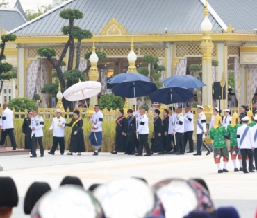 ขบวนพระบรมราชอิสริยยศ พระราชพิธีถวายพระเพลิงพระบรมศพ พระบาทสมเด็จพระปรมินทรมหาภูมิพลอดุลยเดช บรมนาถบพิตร