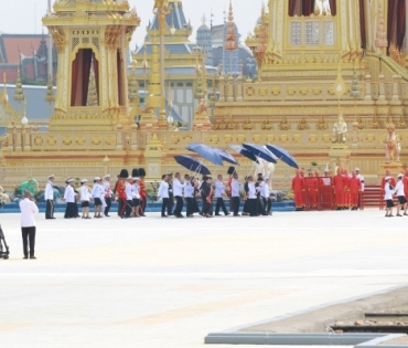 ขบวนพระบรมราชอิสริยยศ พระราชพิธีถวายพระเพลิงพระบรมศพ พระบาทสมเด็จพระปรมินทรมหาภูมิพลอดุลยเดช บรมนาถบพิตร