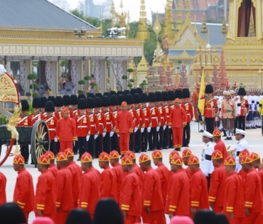 ขบวนพระบรมราชอิสริยยศ พระราชพิธีถวายพระเพลิงพระบรมศพ พระบาทสมเด็จพระปรมินทรมหาภูมิพลอดุลยเดช บรมนาถบพิตร