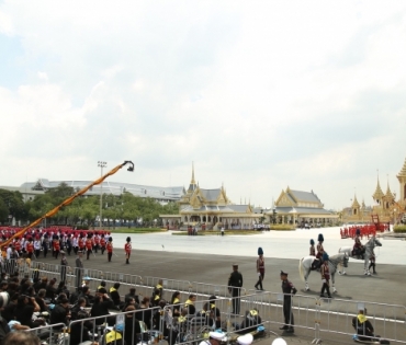 ขบวนพระบรมราชอิสริยยศ พระราชพิธีถวายพระเพลิงพระบรมศพ พระบาทสมเด็จพระปรมินทรมหาภูมิพลอดุลยเดช บรมนาถบพิตร