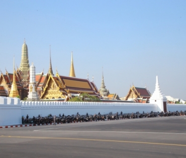 ขบวนพระบรมราชอิสริยยศ พระราชพิธีถวายพระเพลิงพระบรมศพ พระบาทสมเด็จพระปรมินทรมหาภูมิพลอดุลยเดช บรมนาถบพิตร