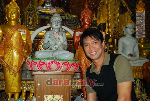 พาดู “พระพุทธรูปใส่แว่นตา” ไขปริศนา “ทำไมต้องใส่แว่น” 