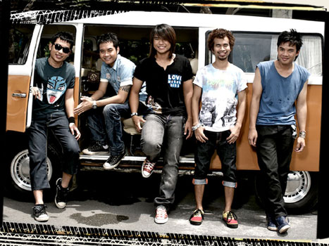 “วงไอน้ำ” หน้าบาน รับรางวัล “บุคคลผู้ทรงคุณค่า”