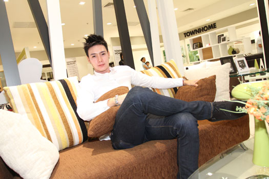 “ต๊ะ” แจงภาพนัวเนีย “ปาย” แค่พี่น้องกัน