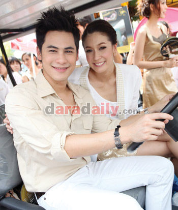 "เอมี่-ซี"ยังงกรับงานไม่เร่งหาฤกษ์แต่ง