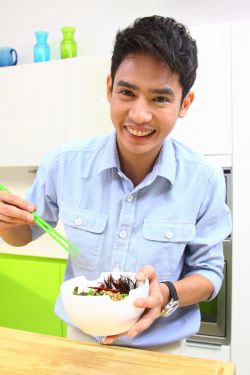 “เชฟอิ๊ก” เผยจุดเริ่มต้นชีวิตเชฟ ในซีรีส์ “อิ๊ก สตอร์รี่” ชมวิถีการกิน-อยู่แบบชาวมาเลย์