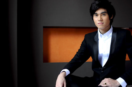 “จ๊ะ-อธิศ” น้ำตาซึม ตัดผม..ปรับลุกค์..เล่นหนัง