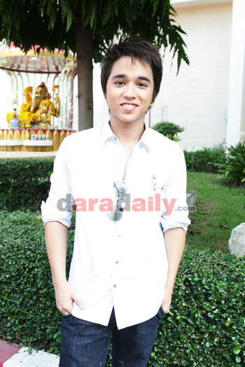 “อเล็กซ์” ปัดตามจีบ “มิ้นท์-ชาลิดา” สนิทแค่น้องสาวร่วมช่อง
