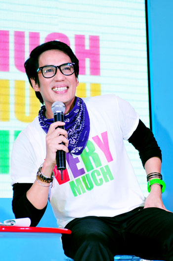 “เบิร์ด” แจกดับเบิ้ลความสนุกกับ “เบิร์ด อาสาสนุก”