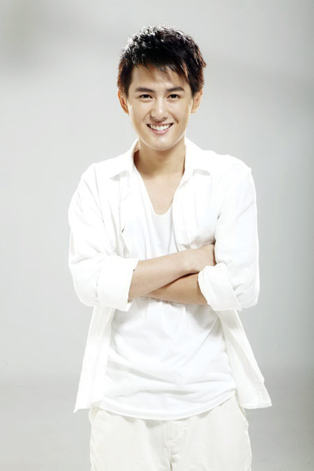 "กอล์ฟ" เจ๊ดันปั้นดาวรุ่งจอเงิน