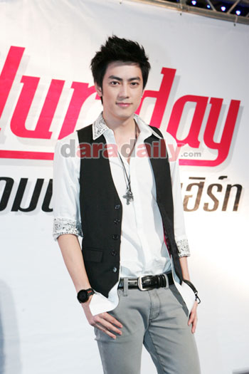 “ฟิล์ม” ยื่นฟ้อง “แอนนี่” ไม่ถอดชื่อเป็นพ่อเด็ก แถมปลอมลายเซ็นตน