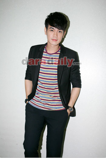 "ฟลุค" รับทะเลาะ "เปิ้ล" สาเหตุจากเลิฟซีน "พิ้งกี้"
