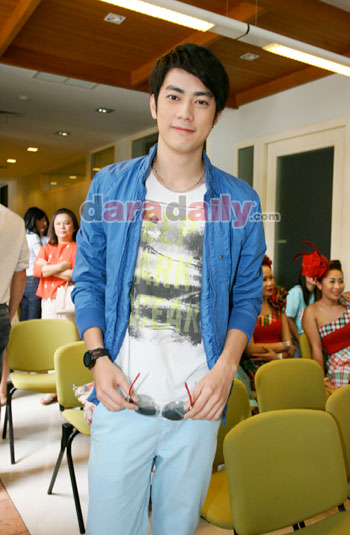 "ฟิล์ม" ปัดกิ๊ก "แนนนี่" ยันสัมพันธ์แค่เพื่อน