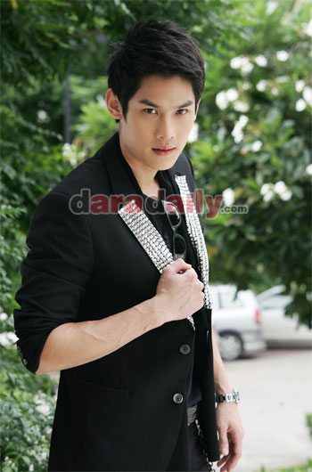 "กันต์" รับตกใจพาแฟนหนีนักข่าว ไม่รู้หมอดูทักมีอุบัติเหตุ
