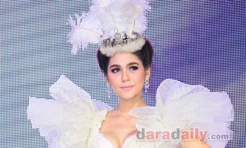 "ชมพู่" ไม่ซีเรียสโดนเอี่ยวกรณี "หนิง-ไฮโซน้ำหวาน"